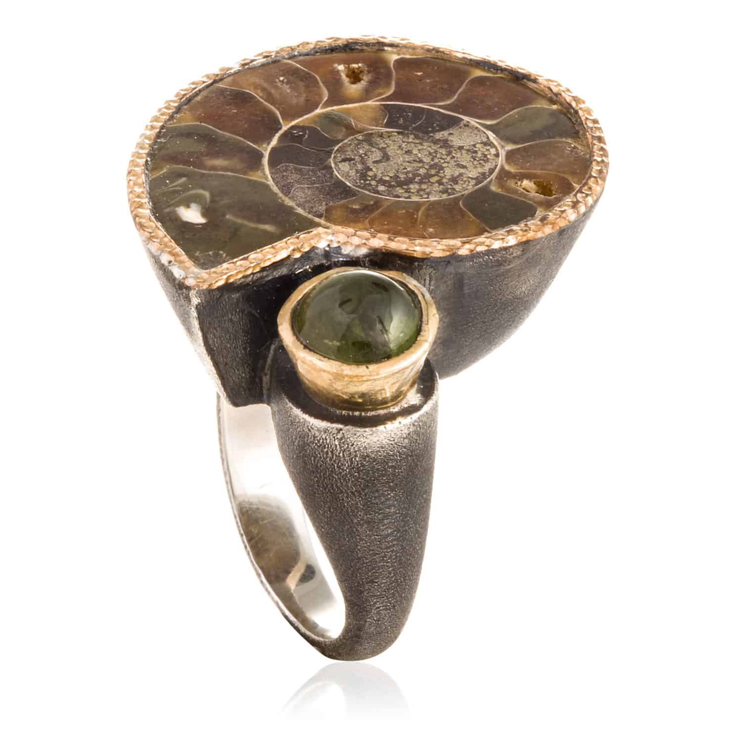 Anillo Ammonite Turmalina