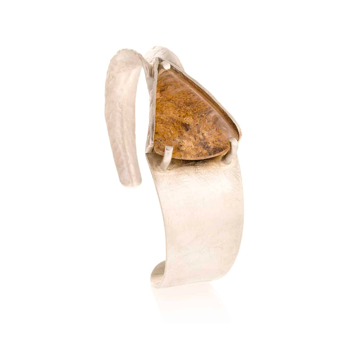 Brazalate Irregular con Lodolita Triangular