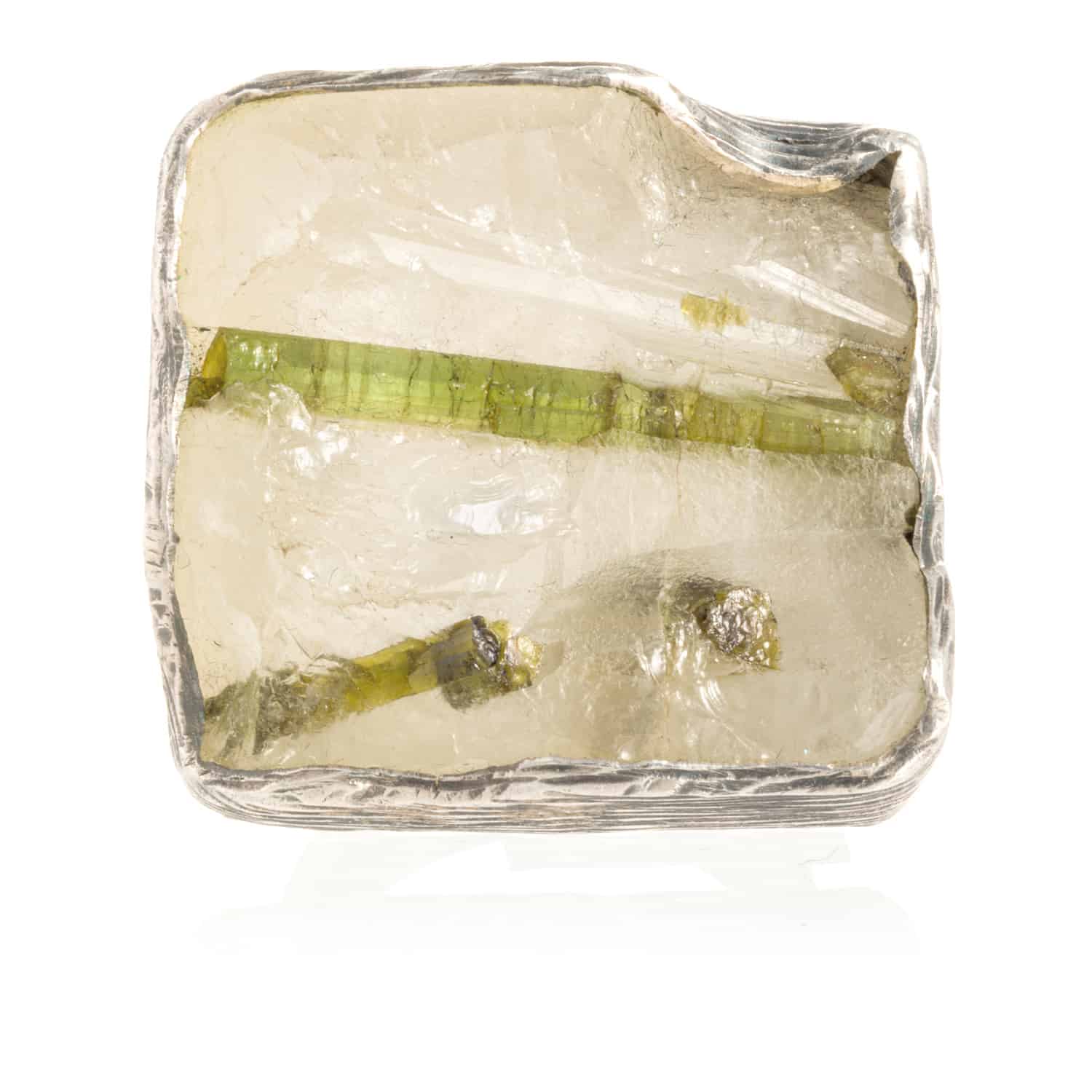 Anillo C. Turmalina