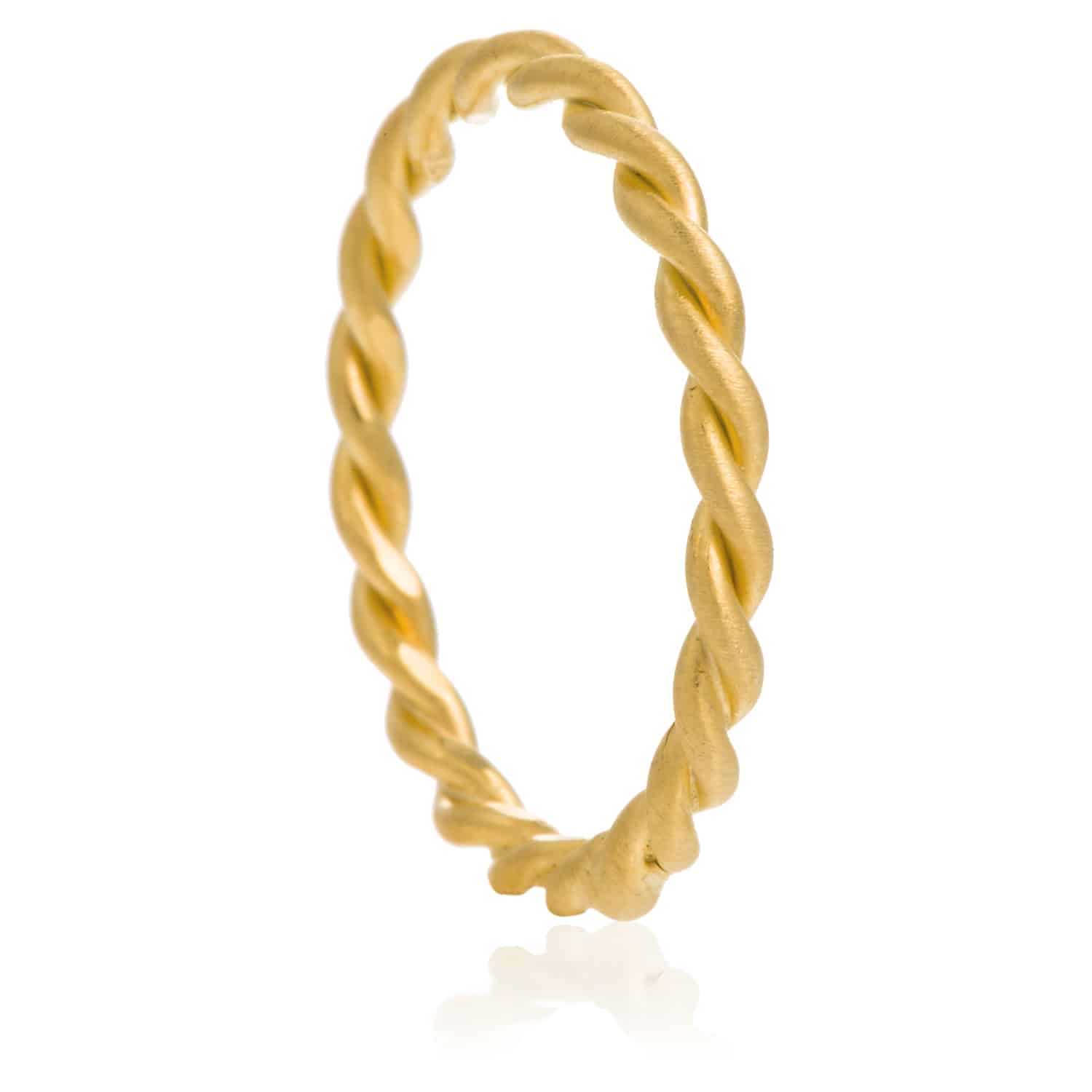 Anillo Twisted L