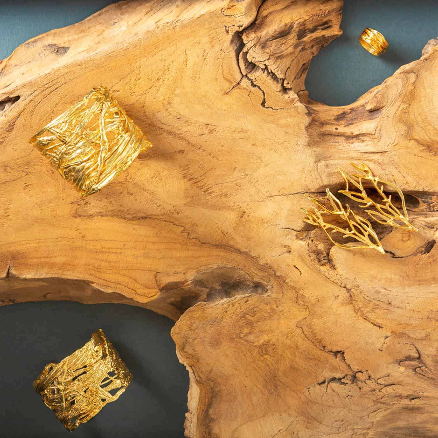 Brazalete Gudari Fino Dorado