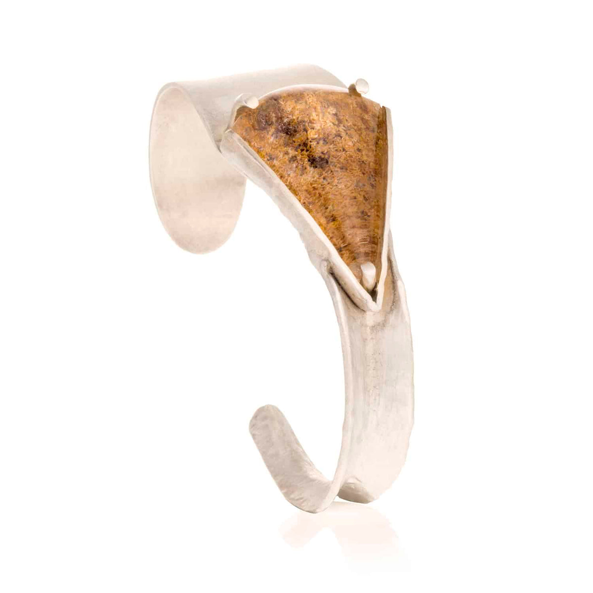 Brazalate Irregular con Lodolita Triangular