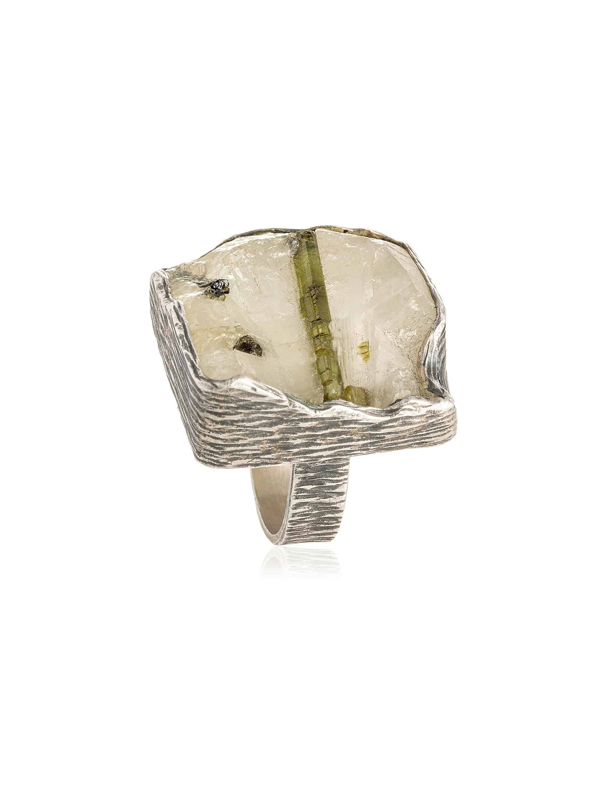 Anillo C. Turmalina
