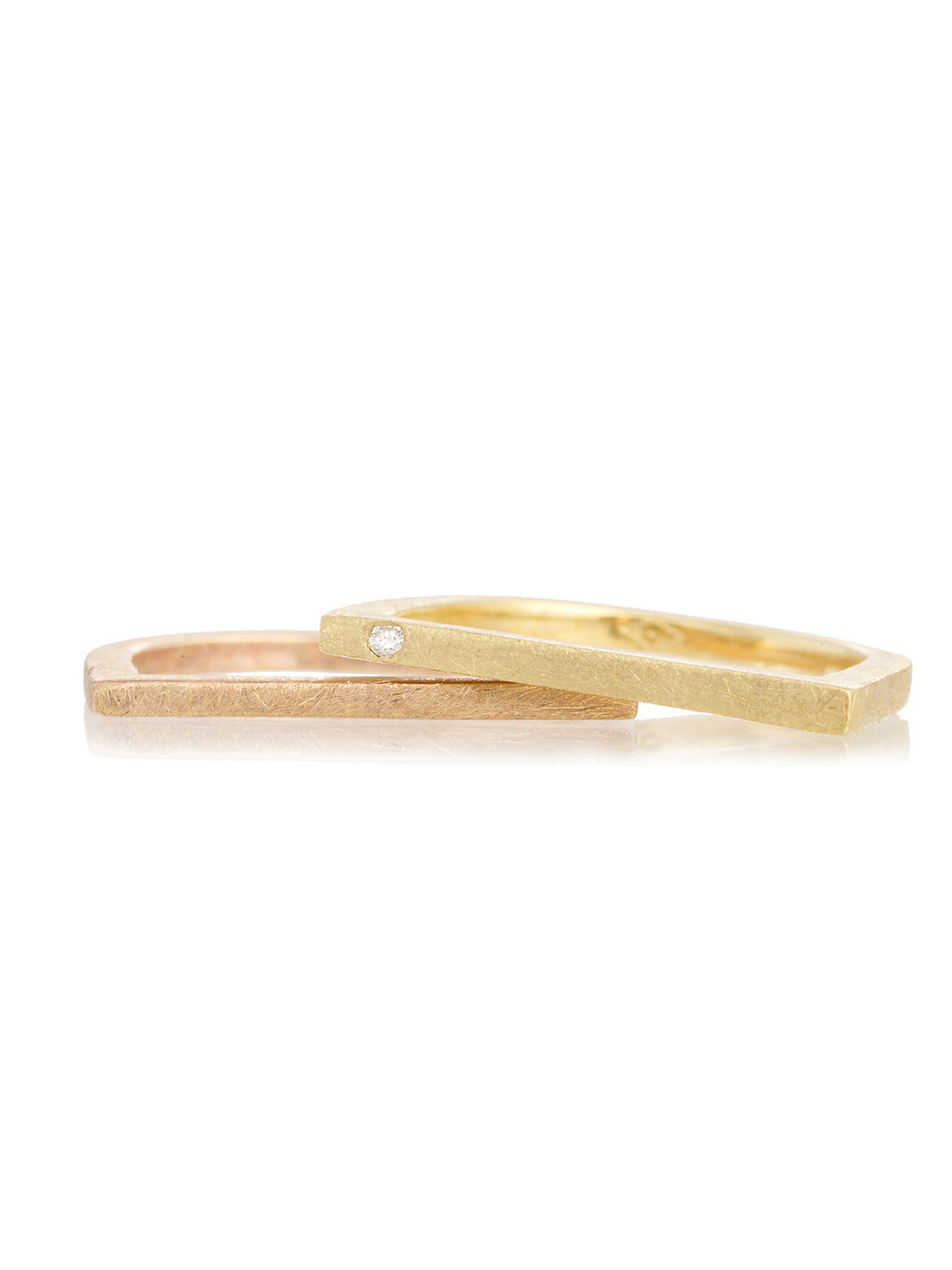 Anillo Recto Diamante Oro