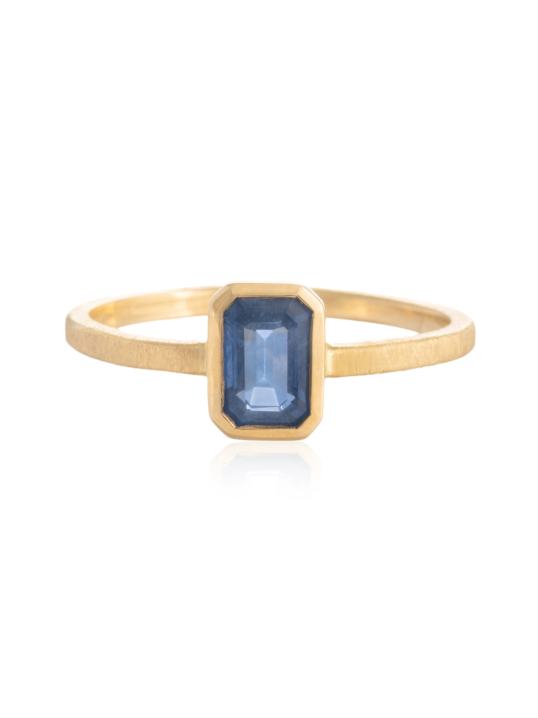 Anillo Zafiro Chatón Oro