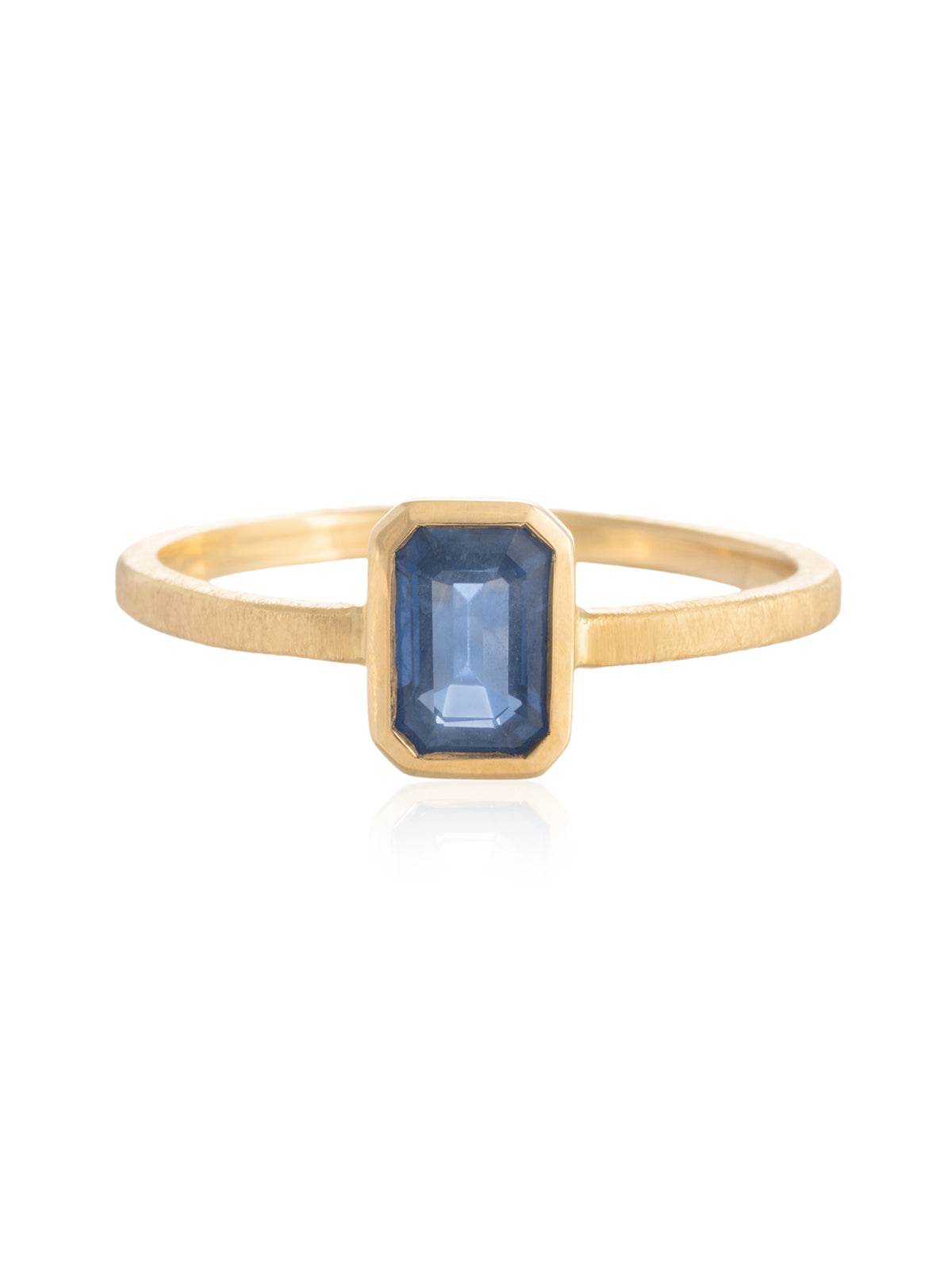 Anillo Zafiro Chatón Oro