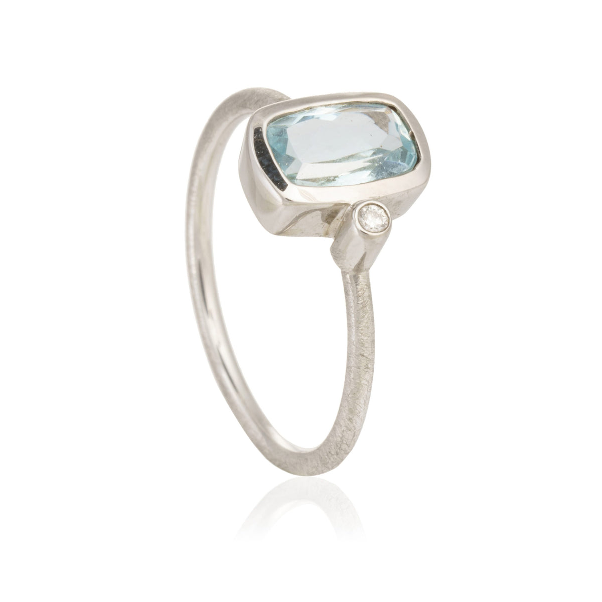 Anillo Aguamarina Diamante Oro Blanco