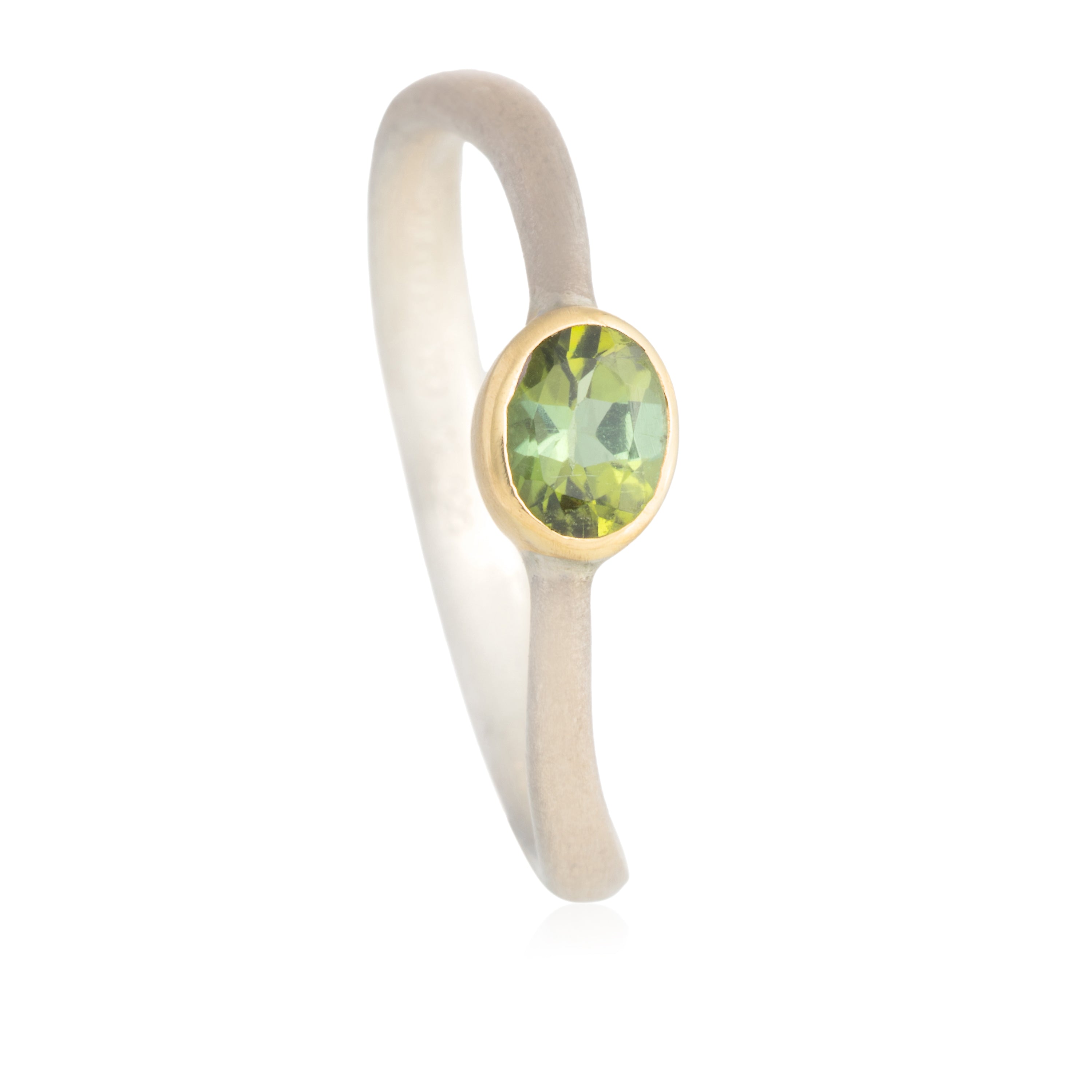 Anillo Onda Plata Turmalina Verde Chatón Oro