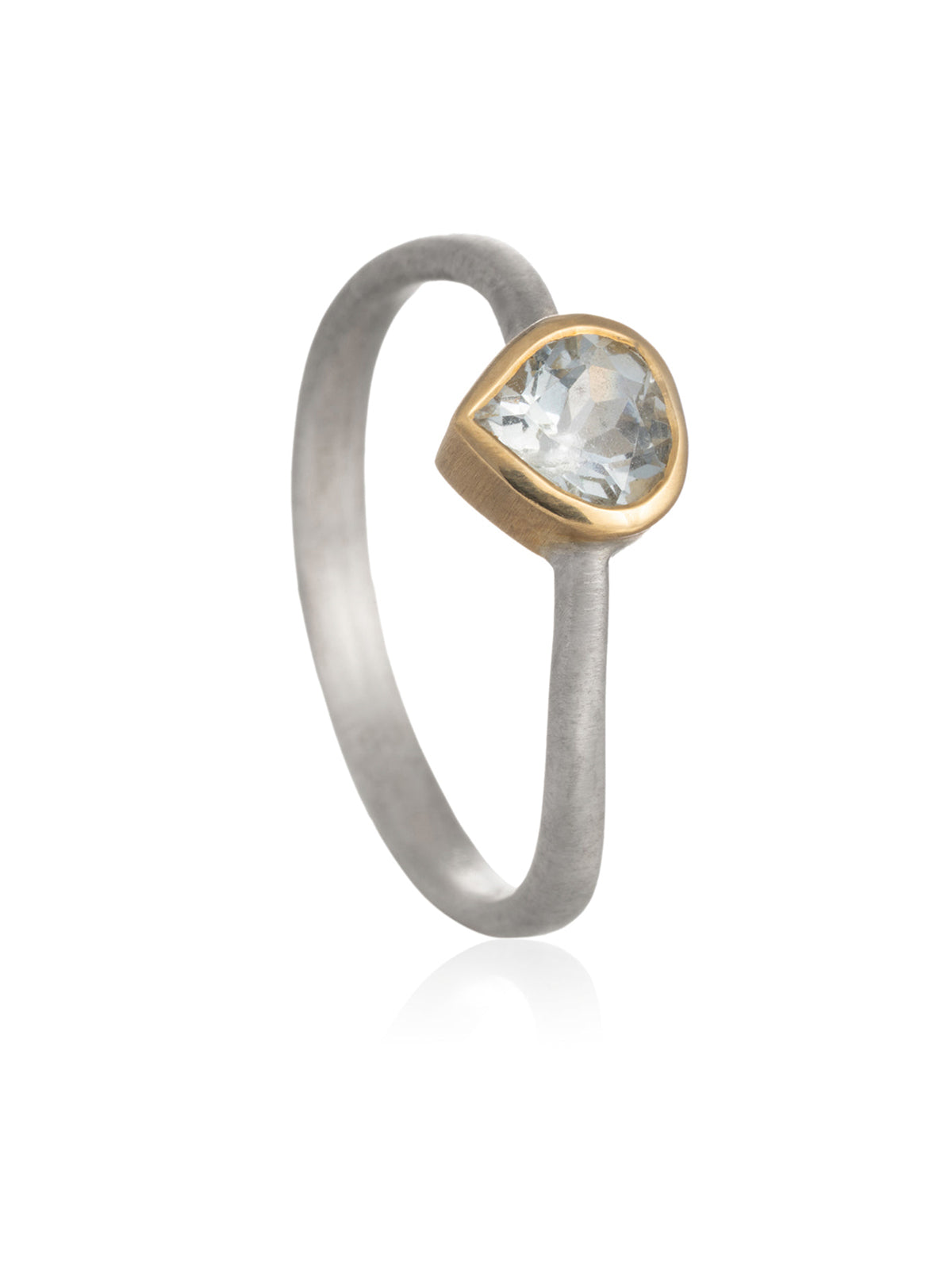 Anillo Onda Aguamarina Lágrima