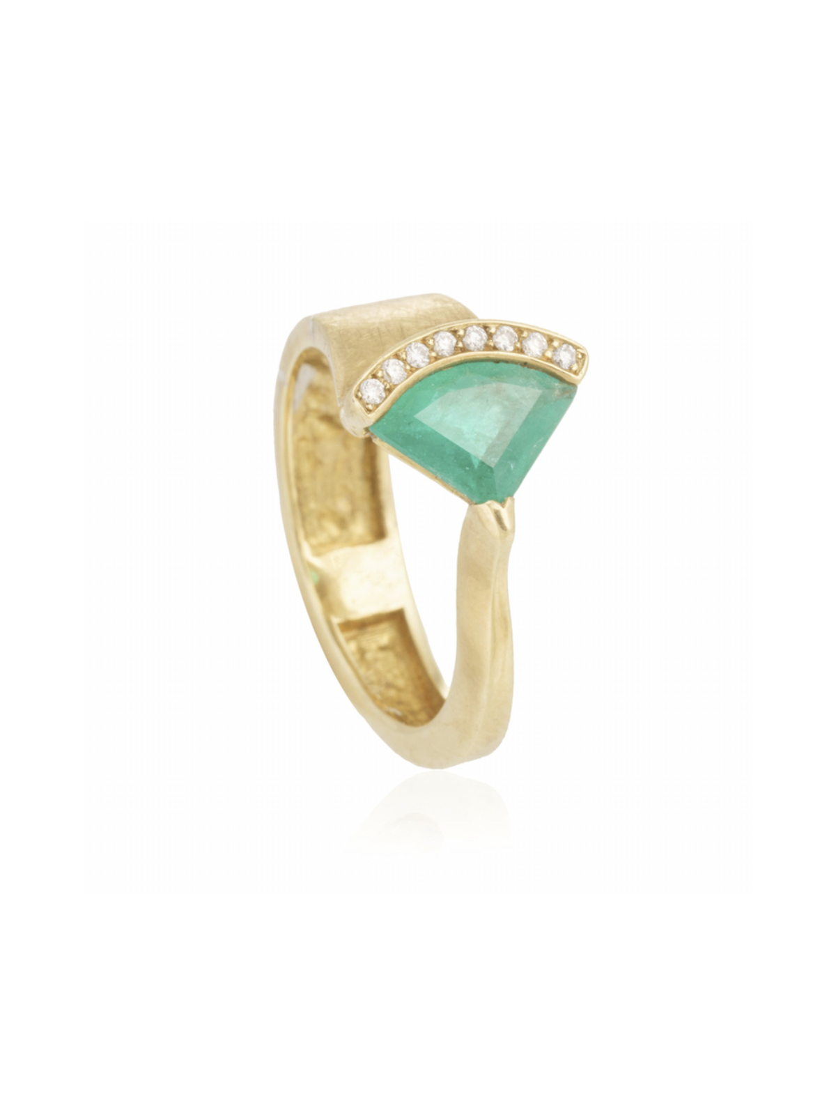 Anillo Esmeralda Triangular y Diamantes Oro