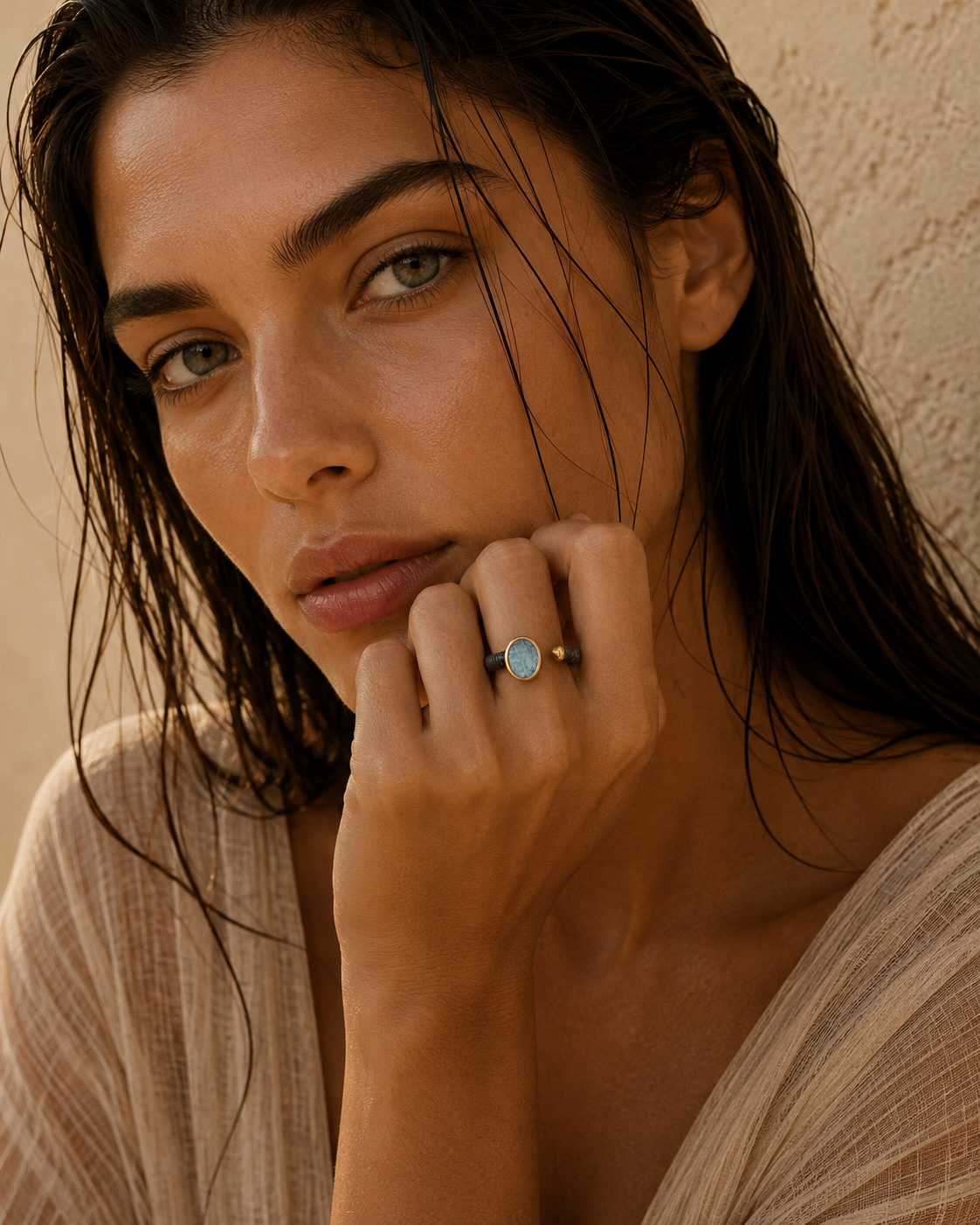 Anillo Aguamarina Ovalado Plata Envejecida y Oro